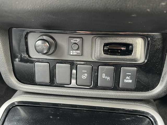 三菱 アウトランダー ＰＨＥＶ G 兵庫県 2019(令1)年 8.3万km シルキーホワイト 保証書・取説・有/社外ALPINE SDメモリーナビ・FM・AM・BT・TV(ワンセグ)/前後方ドライブレコーダー/マルチアラウンドモニター/ETC/追従式クルーズコントロール/パドルシフト/寒冷地仕様/前席シートヒーター/ステアリングヒーター/ステアリングリモコン/FCM(衝突被害軽減ブレーキ)/電動パーキングブレーキ/オートブレーキホールド/誤発進抑制機能/LDM(車線逸脱警報システム)/コーナーセンサー/車両接近通知音/パワーバックドア/運転席パワーシート/プッシュスタート/横滑り防止装置/電格ミラー/純正フロアマット/純正ドアバイザー/スマートキー×１