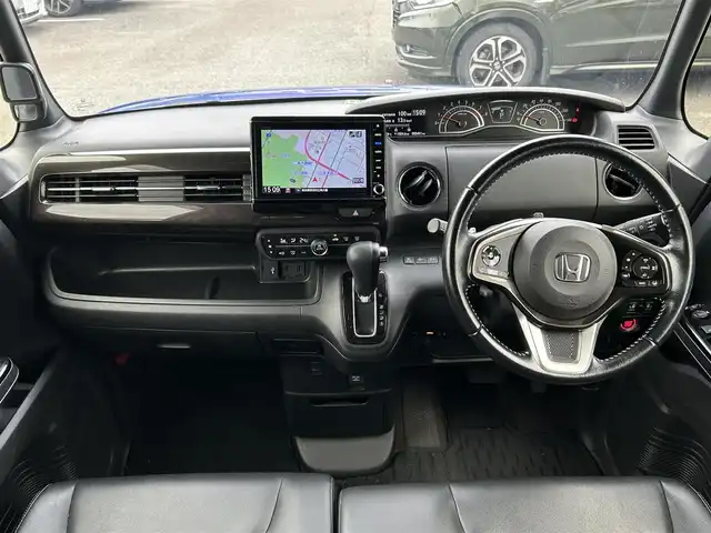 ホンダ Ｎ ＢＯＸ カスタム G L ターボ ホンダセンシング 奈良県 2018(平30)年 5.6万km ブリリアントスポーティブルーメタリック2トーン 純正メーカーナビ/ハーフレザー/追従式クルコン/両側パワスラ/フルセグTV/ドラレコ/ETC/Bluetooth/純正フロアマット/純正アルミ/オートライト（LED）/USB付/バックカメラ/記録簿/取扱説明書/保証書