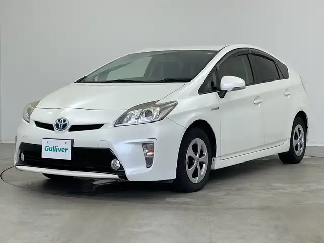 トヨタ プリウス S 新潟県 2014(平26)年 7.2万km ホワイトパールクリスタルシャイン 純正メモリナビ【NSCP-W64】/バックモニター/ビルトインETC/横滑り防止装置/オートライト/禁煙車