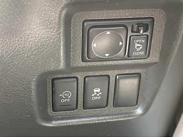 日産 キューブ 15X Vセレクション 長野県 2015(平27)年 10.5万km ビターショコラ ストラーダメモリナビフルセグTV/bluetooth/バックカメラ/社外15インチアルミ/社外アルミ冬タイヤ積込/プッシュスタート /インテリジェントキー/保証書・取説/スペアキー