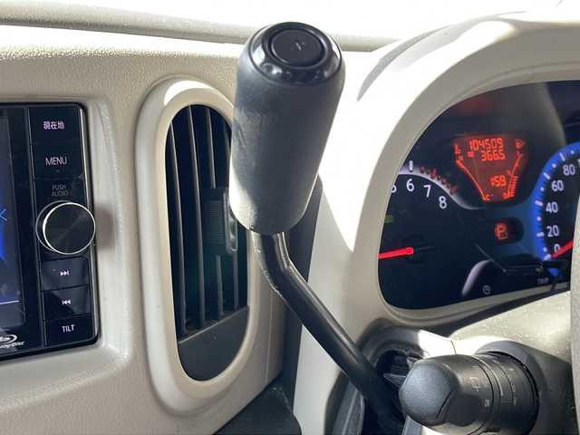 日産 キューブ 15X Vセレクション 長野県 2015(平27)年 10.5万km ビターショコラ ストラーダメモリナビフルセグTV/bluetooth/バックカメラ/社外15インチアルミ/社外アルミ冬タイヤ積込/プッシュスタート /インテリジェントキー/保証書・取説/スペアキー