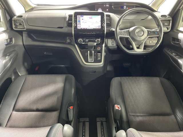 日産 セレナ ハイウェイスター プロパイロットED 神奈川県 2017(平29)年 7万km ダイヤモンドブラック 純正9型SDナビゲーション【MM516D-L】/純正フリップダウンモニター/フルセグ　Bluetooth　CD DVDブルーレイ対応 SD　AUX/両側電動スライドドア/プロパイロット/レーダークルーズコントロール/エマージェンシーブレーキ/LDW車線逸脱警報/踏み間違い防止アシスト/進入禁止標識検知/フロントバックソナー/車線逸脱防止支援システム/アイドリングストップ/革巻きステアリング/ステアリングスイッチ/2列目パーソナルテーブル/電動パーキングブレーキ/オートブレーキホールド/社外ETC/ECOモード/プッシュスタート/インテリジェントキー/純正16インチアルミホイール/オートライト/フロントフォグ/純正サイド/リアスポイラー