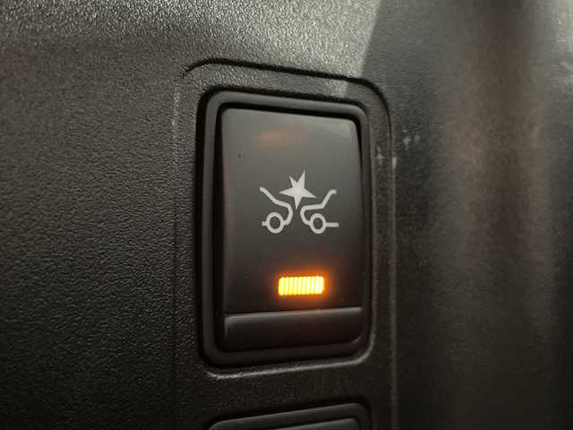 日産 セレナ ハイウェイスター プロパイロットED 神奈川県 2017(平29)年 7万km ダイヤモンドブラック 純正9型SDナビゲーション【MM516D-L】/純正フリップダウンモニター/フルセグ　Bluetooth　CD DVDブルーレイ対応 SD　AUX/両側電動スライドドア/プロパイロット/レーダークルーズコントロール/エマージェンシーブレーキ/LDW車線逸脱警報/踏み間違い防止アシスト/進入禁止標識検知/フロントバックソナー/車線逸脱防止支援システム/アイドリングストップ/革巻きステアリング/ステアリングスイッチ/2列目パーソナルテーブル/電動パーキングブレーキ/オートブレーキホールド/社外ETC/ECOモード/プッシュスタート/インテリジェントキー/純正16インチアルミホイール/オートライト/フロントフォグ/純正サイド/リアスポイラー