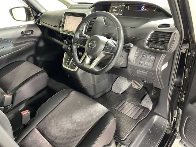 日産 セレナ ハイウェイスター プロパイロットED 神奈川県 2017(平29)年 7万km ダイヤモンドブラック 純正9型SDナビゲーション【MM516D-L】/純正フリップダウンモニター/フルセグ　Bluetooth　CD DVDブルーレイ対応 SD　AUX/両側電動スライドドア/プロパイロット/レーダークルーズコントロール/エマージェンシーブレーキ/LDW車線逸脱警報/踏み間違い防止アシスト/進入禁止標識検知/フロントバックソナー/車線逸脱防止支援システム/アイドリングストップ/革巻きステアリング/ステアリングスイッチ/2列目パーソナルテーブル/電動パーキングブレーキ/オートブレーキホールド/社外ETC/ECOモード/プッシュスタート/インテリジェントキー/純正16インチアルミホイール/オートライト/フロントフォグ/純正サイド/リアスポイラー