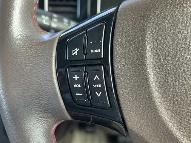 日産 モコ ドルチェX 岐阜県 2015(平27)年 5.2万km モコピーチ 登録時走行距離51919km/純正ＳＤナビ/フルセグＴＶ/ドルチェ専用シート/純正フロアマット/純正アルミホイール/ベンチシート/フルフラットシート/オートエアコン/プッシュスタート/スマートキー/ドアバイザー/ＵＳＢ/ABS/横滑り防止装置/レーンキープアシスト/盗難防止装置/オートライト/LEDヘッドライト/エアバッグ