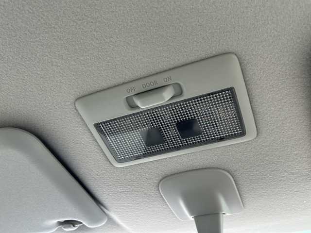 日産 モコ ドルチェX 岐阜県 2015(平27)年 5.2万km モコピーチ 登録時走行距離51919km/純正ＳＤナビ/フルセグＴＶ/ドルチェ専用シート/純正フロアマット/純正アルミホイール/ベンチシート/フルフラットシート/オートエアコン/プッシュスタート/スマートキー/ドアバイザー/ＵＳＢ/ABS/横滑り防止装置/レーンキープアシスト/盗難防止装置/オートライト/LEDヘッドライト/エアバッグ