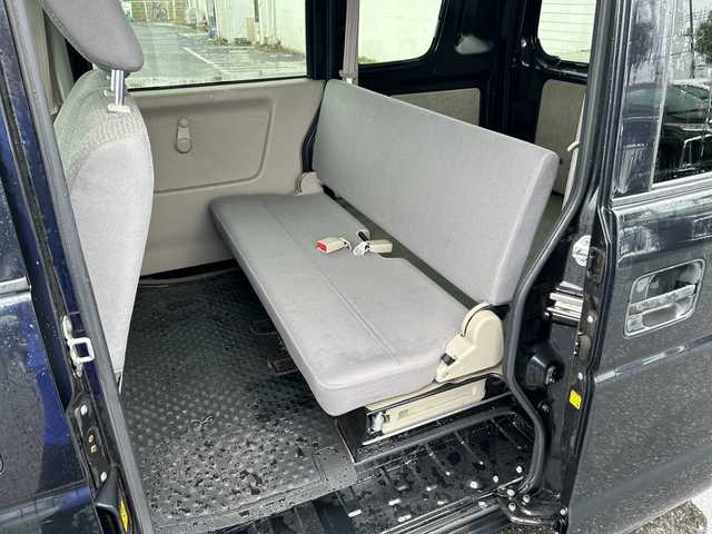 スズキ エブリイ PC 千葉県 2013(平25)年 4.3万km ブルーイッシュブラックパール3 ４ＷＤ　５ＭＴ　ハイルーフ　ＥＴＣ　キーレス　セキュリティアラーム　リアプライバシーガラス　ラバーマット　ライトレベライザー　ＷＳＲＳ　ドアバイザー　ブルーイッシュブラックパール