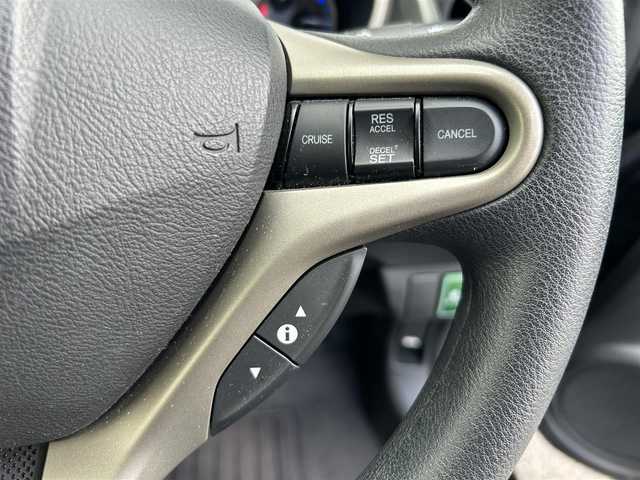 ホンダ フィット ハイブリット ナビ プレミアムセレクション 大阪府 2010(平22)年 7.2万km クリスタルブラックパール 純正ＨＤＤナビ/（ＣＤ／ＤＶＤ）/バックカメラ/純正フロアマット/純正１５インチアルミキャップ/ＥＴＣ/保証書/取扱説明書/記録簿/スペアキー