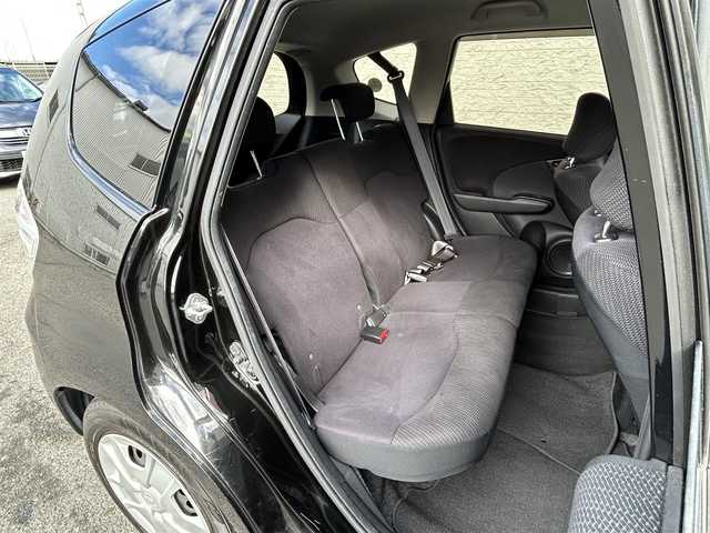 ホンダ フィット ハイブリット ナビ プレミアムセレクション 大阪府 2010(平22)年 7.2万km クリスタルブラックパール 純正ＨＤＤナビ/（ＣＤ／ＤＶＤ）/バックカメラ/純正フロアマット/純正１５インチアルミキャップ/ＥＴＣ/保証書/取扱説明書/記録簿/スペアキー