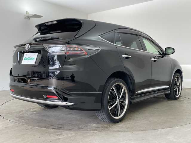 トヨタ ハリアー プレミアム アドバンスドP 兵庫県 2014(平26)年 9.2万km ブラック ・純正ナビ（CD/DVD/BT/TV）/・JBLサウンドシステム/・モデリスタエアロ/・置くだけ充電/・アラウンドビューモニター/・プリクラッシュセーフティ/・レーンディパーチャーアラート/・レーダークルーズコントロール/・オートマチックハイビーム/・クリアランスソナー/・パワーバックドア/・パワーシート/・ハーフレザーシート/・社外20インチAW/・ビルトインETC/・社外前後ドライブレコーダー/・LEDヘッドライト/・プッシュスタート/・スマートキー/・スペアキー