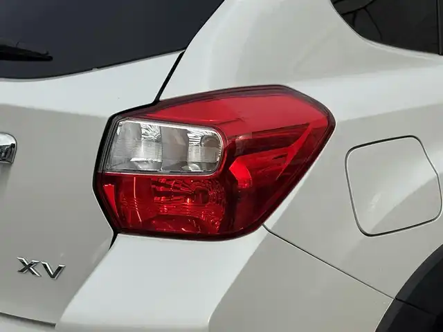 スバル インプレッサ ＸＶ 2．0i－L アイサイト 岩手県 2014(平26)年 8.7万km サテンホワイトパール 禁煙車/ワンオーナー/4WD/DISTONE SOUND/追従型クルーズコントロール/純正ナビ/→フルセグTV/Bluetooth/CD/DVD/FM/AM/バックカメラ/ステアリングスイッチ/横滑り防止装置/レーンキープアシスト/衝突軽減システム/オートライト/フォグライト/〇プッシュスタート/〇パドルシフト/〇アルミペダル/〇電動格納ミラー/〇ウィンカーミラー/〇ドアバイザー/〇フロアマット/〇シガーソケット/〇スマートキー/前後ドライブレコーダー/ETC