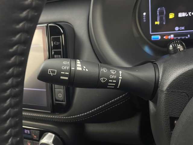 日産 キックス X FOUR 秋田県 2025(令7)年 1万km ピュアブラック 4WD/プロパイロット　/エマージェンシーブレーキ　/純正SDナビ　/　　CD/DVD/BT/フルセグTV/アラウンドビューモニター　/レーダークルーズコントロール　/LEDオートライト　/ハーフレザーシート/前席シートヒーター　/純正17インチアルミホイール　/ステアリングヒーター/オートハイビーム/スマートキー　/ビルトインETC