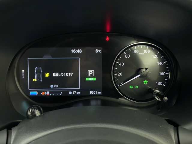 日産 キックス X FOUR 秋田県 2025(令7)年 1万km ピュアブラック 4WD/プロパイロット　/エマージェンシーブレーキ　/純正SDナビ　/　　CD/DVD/BT/フルセグTV/アラウンドビューモニター　/レーダークルーズコントロール　/LEDオートライト　/ハーフレザーシート/前席シートヒーター　/純正17インチアルミホイール　/ステアリングヒーター/オートハイビーム/スマートキー　/ビルトインETC