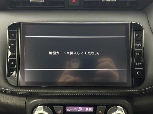 日産 キックス X FOUR 秋田県 2025(令7)年 1万km ピュアブラック 4WD/プロパイロット　/エマージェンシーブレーキ　/純正SDナビ　/　　CD/DVD/BT/フルセグTV/アラウンドビューモニター　/レーダークルーズコントロール　/LEDオートライト　/ハーフレザーシート/前席シートヒーター　/純正17インチアルミホイール　/ステアリングヒーター/オートハイビーム/スマートキー　/ビルトインETC