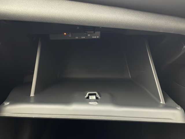 日産 キックス X FOUR 秋田県 2025(令7)年 1万km ピュアブラック 4WD/プロパイロット　/エマージェンシーブレーキ　/純正SDナビ　/　　CD/DVD/BT/フルセグTV/アラウンドビューモニター　/レーダークルーズコントロール　/LEDオートライト　/ハーフレザーシート/前席シートヒーター　/純正17インチアルミホイール　/ステアリングヒーター/オートハイビーム/スマートキー　/ビルトインETC