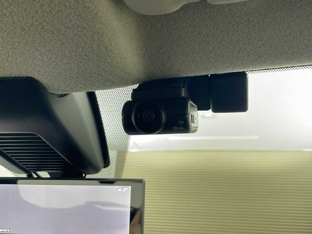 日産 キックス X FOUR 秋田県 2025(令7)年 1万km ピュアブラック 4WD/プロパイロット　/エマージェンシーブレーキ　/純正SDナビ　/　　CD/DVD/BT/フルセグTV/アラウンドビューモニター　/レーダークルーズコントロール　/LEDオートライト　/ハーフレザーシート/前席シートヒーター　/純正17インチアルミホイール　/ステアリングヒーター/オートハイビーム/スマートキー　/ビルトインETC