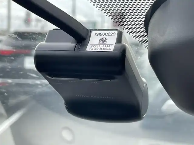日産 ノート X DIG－S 茨城県 2016(平28)年 4.3万km スーパーブラック 純正ナビ/【TV・ラジオ・iPod・BT・SD・CD・DVD・USB・ウォークマン】/Bカメラ/ETC/前方ドラレコ/アイドリングストップ/オートライト/Ｆフォグ/キセノンライト/ヘッドライトレベライザー/純正フロアマット/純正ホイールカバー/横滑り防止装置/レーンキープアシスト/衝突被害軽減システム
