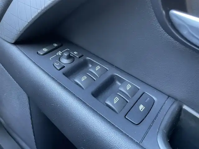 ボルボ ＸＣ７０ T－6 SE AWD 埼玉県 2010(平22)年 8万km 黒 /社外HDDナビ//バックカメラ//黒レザーシート//前2席パワーシート//前2席シートヒーター//前2席エアシート//クルーズコントロール//ETC//キーレス//キセノン//パワーバックドア//前後ドライブレコーダー//W.サイド.カーテンエアバッグ//ABS//革巻きステアリング//クリアランスソナー//前後フォグランプ//ルーフレール//ルーフキャリア//プライバシーガラス//社外17インチAW