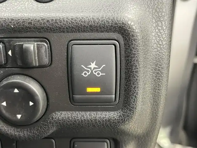 日産 ノート X DIG－S Vセレ +セーフ 岡山県 2015(平27)年 6.8万km ダークメタルグレー 純正7インチナビ/「BT/CD/DVD/フルセグTV/USB」/型番:MC315D-W/アラウンドビューモニター/LEDヘッドライト/オートライト/ＥＴＣ/衝突軽減ブレーキシステム/横滑り防止装置　/社外１４インチアルミ　/コーナーセンサー（前後）/スマートキー×1/プッシュスタート