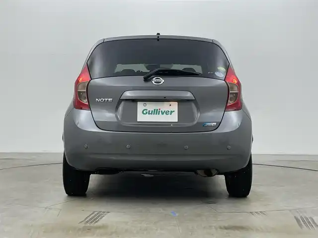 日産 ノート X DIG－S Vセレ +セーフ 岡山県 2015(平27)年 6.8万km ダークメタルグレー 純正7インチナビ/「BT/CD/DVD/フルセグTV/USB」/型番:MC315D-W/アラウンドビューモニター/LEDヘッドライト/オートライト/ＥＴＣ/衝突軽減ブレーキシステム/横滑り防止装置　/社外１４インチアルミ　/コーナーセンサー（前後）/スマートキー×1/プッシュスタート
