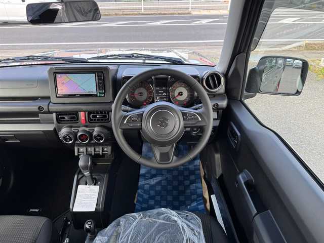 スズキ ジムニー XC 滋賀県 2025(令7)年 0.1万km未満 ミディアムグレー ワンオーナー/イクリプスフルセグナビ/　フルセグ Bluetooth CD DVD SDREC AM FM/バックカメラ/デュアルセンサーブレーキサポート/誤発進抑制機能/車線逸脱警報機能/ふらつき警報機能/ハイビームアシスト/先行車発進お知らせ機能/標識認識機能/エマージェンシーストップシグナル/オートライトシステム/ライト自動消灯システム/ヒーテッドドアミラー/純正LEDヘッドライト/TOYOオープンカントリーR/T/純正16インチアルミ/純正マッドフラップ/純正フロアマット/スマートキー×2/プッシュスタート/保証書/取説/