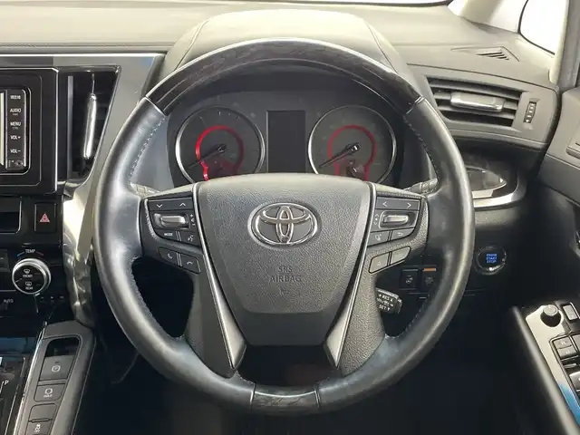 トヨタ アルファード S Cパッケージ 新潟県 2019(令1)年 4.8万km ホワイトパールクリスタルシャイン プリクラッシュセーフティ/レーダークルーズコントロール/レーンキープアシスト/ＢＳＭ/ディーラー7インチナビ（Bluetooth/CD/AUX/フルセグTV/SD）/バックカメラ/3眼LEDヘッドランプ/デジタルインナーミラー/D＋N席（シートセット/シートヒーター/シートベンチレーション）/パワーバックドア/純正AW(235/50/R18)/トヨタ製ドラレコ前後（ウルトラワイドLCD）/スペアキー１本