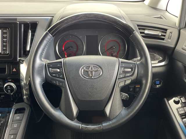 トヨタ アルファード S Cパッケージ 新潟県 2019(令1)年 4.8万km ホワイトパールクリスタルシャイン プリクラッシュセーフティ/レーダークルーズコントロール/レーンキープアシスト/ＢＳＭ/ディーラー7インチナビ（Bluetooth/CD/AUX/フルセグTV/SD）/バックカメラ/3眼LEDヘッドランプ/デジタルインナーミラー/D＋N席（シートセット/シートヒーター/シートベンチレーション）/パワーバックドア/純正AW(235/50/R18)/トヨタ製ドラレコ前後（ウルトラワイドLCD）/スペアキー１本