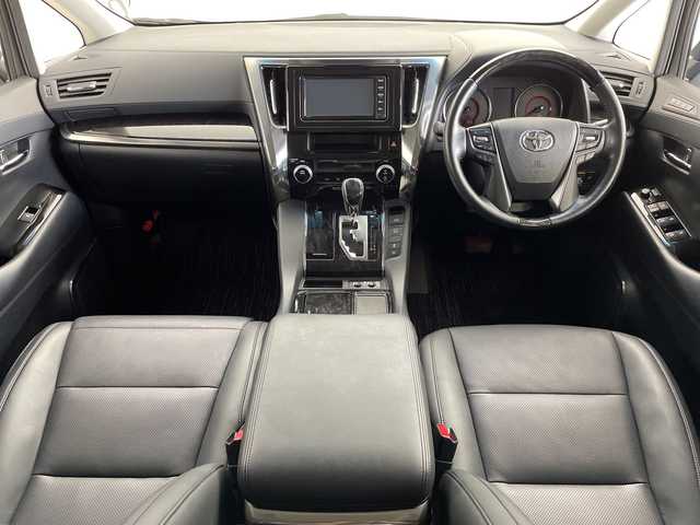 トヨタ アルファード S Cパッケージ 新潟県 2019(令1)年 4.8万km ホワイトパールクリスタルシャイン プリクラッシュセーフティ/レーダークルーズコントロール/レーンキープアシスト/ＢＳＭ/ディーラー7インチナビ（Bluetooth/CD/AUX/フルセグTV/SD）/バックカメラ/3眼LEDヘッドランプ/デジタルインナーミラー/D＋N席（シートセット/シートヒーター/シートベンチレーション）/パワーバックドア/純正AW(235/50/R18)/トヨタ製ドラレコ前後（ウルトラワイドLCD）/スペアキー１本