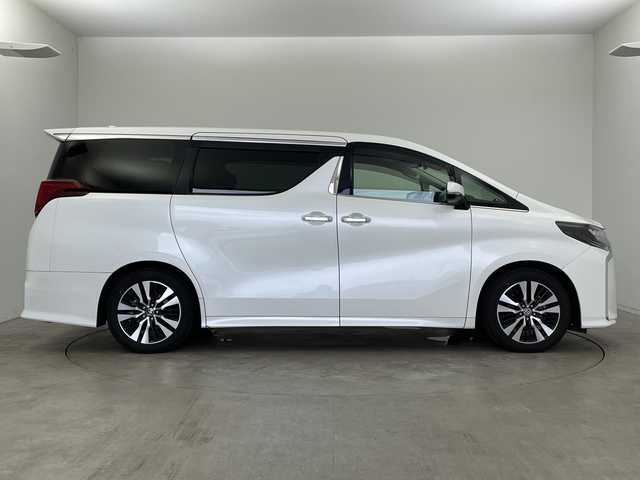 トヨタ アルファード S Cパッケージ 新潟県 2019(令1)年 4.8万km ホワイトパールクリスタルシャイン プリクラッシュセーフティ/レーダークルーズコントロール/レーンキープアシスト/ＢＳＭ/ディーラー7インチナビ（Bluetooth/CD/AUX/フルセグTV/SD）/バックカメラ/3眼LEDヘッドランプ/デジタルインナーミラー/D＋N席（シートセット/シートヒーター/シートベンチレーション）/パワーバックドア/純正AW(235/50/R18)/トヨタ製ドラレコ前後（ウルトラワイドLCD）/スペアキー１本