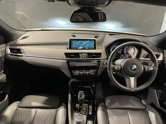 ＢＭＷ Ｘ２ xDrive 18d MスポーツX 道央・札幌 2019(令1)年 1.1万km アルピンホワイトⅢ コンフォートpkg/・オートマチック・テールゲート・オペレーション/・フロント・シート・ヒーティング/電動フロント・シート/（運転席、助手席、運転席メモリー機能付）/M・アロイ・ホイール・Yスポーク・スタイリング722M/（純正１９インチAW）/ドライビング・アシスト/・レーン・ディパーチャー・ウォーニング/・前車接近警告システム/・衝突回避・軽減ブレーキ/ドライビング・アシスト・プラス/・ACC/LEDヘッドライト/オートライト/リヤビューカメラ/ライトpkg/・アンビエントライト/・リーディングライト（フロント・リヤ）/・照明付きバニティミラー（運転席・助手席）/・フットウェル・ライト（フロント・リア）/10.25インチワイド・コントール・ディスプレイ/レインセンサー/ETC/・保証書、取扱説明書（有）/・スペアキー×１