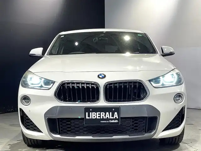 ＢＭＷ Ｘ２ xDrive 18d MスポーツX 道央・札幌 2019(令1)年 1.1万km アルピンホワイトⅢ コンフォートpkg/・オートマチック・テールゲート・オペレーション/・フロント・シート・ヒーティング/電動フロント・シート/（運転席、助手席、運転席メモリー機能付）/M・アロイ・ホイール・Yスポーク・スタイリング722M/（純正１９インチAW）/ドライビング・アシスト/・レーン・ディパーチャー・ウォーニング/・前車接近警告システム/・衝突回避・軽減ブレーキ/ドライビング・アシスト・プラス/・ACC/LEDヘッドライト/オートライト/リヤビューカメラ/ライトpkg/・アンビエントライト/・リーディングライト（フロント・リヤ）/・照明付きバニティミラー（運転席・助手席）/・フットウェル・ライト（フロント・リア）/10.25インチワイド・コントール・ディスプレイ/レインセンサー/ETC/・保証書、取扱説明書（有）/・スペアキー×１