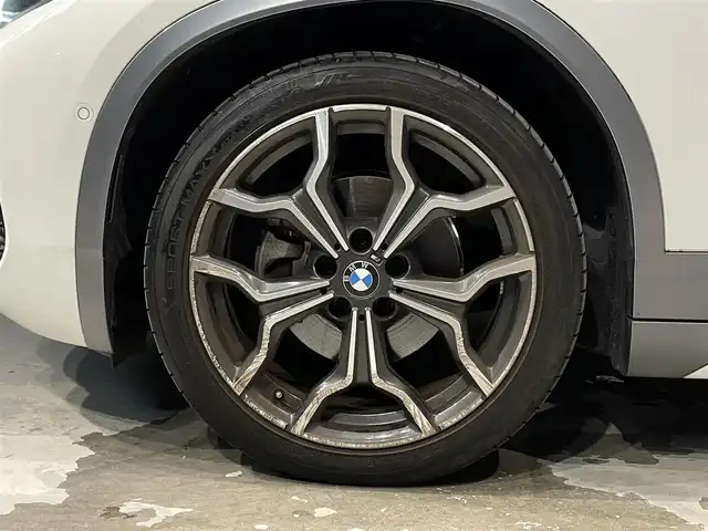ＢＭＷ Ｘ２ xDrive 18d MスポーツX 道央・札幌 2019(令1)年 1.1万km アルピンホワイトⅢ コンフォートpkg/・オートマチック・テールゲート・オペレーション/・フロント・シート・ヒーティング/電動フロント・シート/（運転席、助手席、運転席メモリー機能付）/M・アロイ・ホイール・Yスポーク・スタイリング722M/（純正１９インチAW）/ドライビング・アシスト/・レーン・ディパーチャー・ウォーニング/・前車接近警告システム/・衝突回避・軽減ブレーキ/ドライビング・アシスト・プラス/・ACC/LEDヘッドライト/オートライト/リヤビューカメラ/ライトpkg/・アンビエントライト/・リーディングライト（フロント・リヤ）/・照明付きバニティミラー（運転席・助手席）/・フットウェル・ライト（フロント・リア）/10.25インチワイド・コントール・ディスプレイ/レインセンサー/ETC/・保証書、取扱説明書（有）/・スペアキー×１