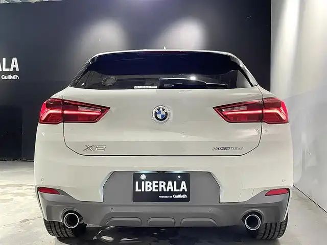 ＢＭＷ Ｘ２ xDrive 18d MスポーツX 道央・札幌 2019(令1)年 1.1万km アルピンホワイトⅢ コンフォートpkg/・オートマチック・テールゲート・オペレーション/・フロント・シート・ヒーティング/電動フロント・シート/（運転席、助手席、運転席メモリー機能付）/M・アロイ・ホイール・Yスポーク・スタイリング722M/（純正１９インチAW）/ドライビング・アシスト/・レーン・ディパーチャー・ウォーニング/・前車接近警告システム/・衝突回避・軽減ブレーキ/ドライビング・アシスト・プラス/・ACC/LEDヘッドライト/オートライト/リヤビューカメラ/ライトpkg/・アンビエントライト/・リーディングライト（フロント・リヤ）/・照明付きバニティミラー（運転席・助手席）/・フットウェル・ライト（フロント・リア）/10.25インチワイド・コントール・ディスプレイ/レインセンサー/ETC/・保証書、取扱説明書（有）/・スペアキー×１