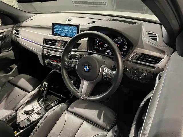 ＢＭＷ Ｘ２ xDrive 18d MスポーツX 道央・札幌 2019(令1)年 1.1万km アルピンホワイトⅢ コンフォートpkg/・オートマチック・テールゲート・オペレーション/・フロント・シート・ヒーティング/電動フロント・シート/（運転席、助手席、運転席メモリー機能付）/M・アロイ・ホイール・Yスポーク・スタイリング722M/（純正１９インチAW）/ドライビング・アシスト/・レーン・ディパーチャー・ウォーニング/・前車接近警告システム/・衝突回避・軽減ブレーキ/ドライビング・アシスト・プラス/・ACC/LEDヘッドライト/オートライト/リヤビューカメラ/ライトpkg/・アンビエントライト/・リーディングライト（フロント・リヤ）/・照明付きバニティミラー（運転席・助手席）/・フットウェル・ライト（フロント・リア）/10.25インチワイド・コントール・ディスプレイ/レインセンサー/ETC/・保証書、取扱説明書（有）/・スペアキー×１