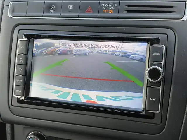 フォルクスワーゲン ポロ TSIコンフォートライン 大分県 2017(平29)年 9.4万km 青Ｍ ・ナビ(CD/DVD/BT)/・バックカメラ/・フルセグテレビ/・リモコンキー/・HIDヘッドライト/・ステアリングスイッチ/・アイドリングストップ/・MTモード付き/・純正アルミホイール