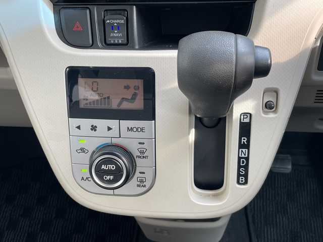 ダイハツ ムーヴ X ターボ SAⅢ 愛知県 2020(令2)年 5.9万km ファイアークォーツレッドM スマートアシストIII　/純正ナビ　/シートヒーター　/純正ＡＷ　/レーンキープ　/オートマチックハイビーム/スマートキー　/プッシュスタート　/電動格納ミラー　/ドアバイザー　/衝突軽減　/ＴＶ　/ＣＤ　/ＤＶＤ　/ＵＳＢ　/ＢＴ