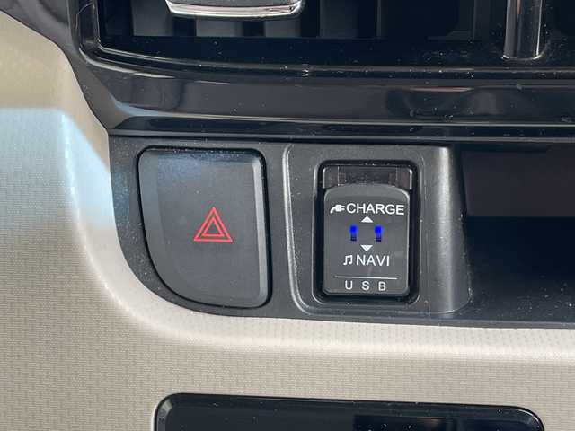 ダイハツ ムーヴ X ターボ SAⅢ 愛知県 2020(令2)年 5.9万km ファイアークォーツレッドM スマートアシストIII　/純正ナビ　/シートヒーター　/純正ＡＷ　/レーンキープ　/オートマチックハイビーム/スマートキー　/プッシュスタート　/電動格納ミラー　/ドアバイザー　/衝突軽減　/ＴＶ　/ＣＤ　/ＤＶＤ　/ＵＳＢ　/ＢＴ