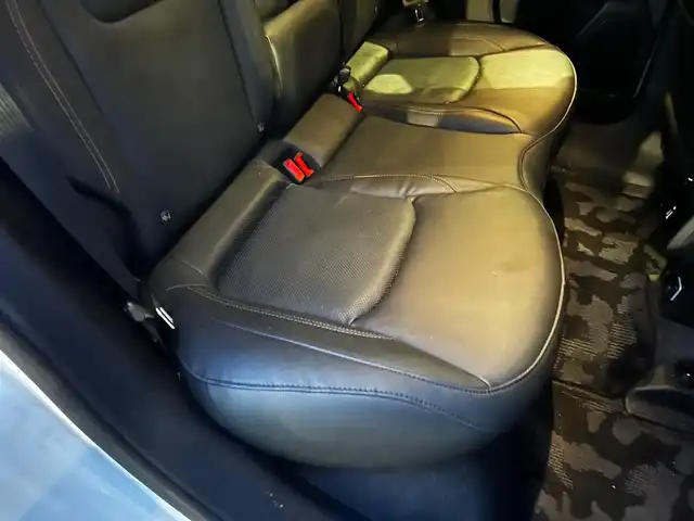 クライスラー・ジープ ジープ コンパス リミテッド 富山県 2022(令4)年 1.5万km 白 純正HDDナビ/フルセグTV/Bluetooth接続/AM/FMラジオ/App-conect/バックカメラ/360°カメラ/ヒーテッドステアリング/D/Nシートヒーター/D/N席パワーシート/アイドリングストップ/パワーバックドア/横滑り防止/車線逸脱防止/コーナーセンサー/パークセンサー/オートホールド/ダウンヒルアシスト/ETC2.0 /純正18インチAW/衝突軽減/アクティブレーンアシスト/側面距離警告