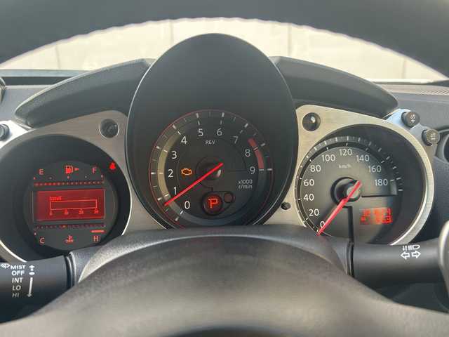 日産 フェアレディ Ｚ バージョンT 埼玉県 2012(平24)年 12.2万km ブリリアントホワイトパール (株)IDOMが運営する【じしゃロン熊谷店】の自社ローン対象車両になります。こちらは現金ご利用時の価格です。自社ローンご希望の方は別途その旨お申付け下さい。/純正HDDナビ/（フルセグTV/BT/CD/DVD/AM/FM)/ETC/バックカメラ/ハーフレザーシート/パワーシート/BOSEサウンドシステム/スマートキー/オートライト/電動格納ミラー/シートヒーター/パドルシフト/マニュアル付きオートマ/純正フロアマット/純正アルミホイール/スマートキー/プッシュスタート