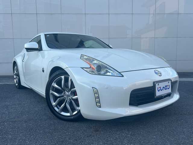 日産 フェアレディ Ｚ バージョンT 埼玉県 2012(平24)年 12.2万km ブリリアントホワイトパール (株)IDOMが運営する【じしゃロン熊谷店】の自社ローン対象車両になります。こちらは現金ご利用時の価格です。自社ローンご希望の方は別途その旨お申付け下さい。/純正HDDナビ/（フルセグTV/BT/CD/DVD/AM/FM)/ETC/バックカメラ/ハーフレザーシート/パワーシート/BOSEサウンドシステム/スマートキー/オートライト/電動格納ミラー/シートヒーター/パドルシフト/マニュアル付きオートマ/純正フロアマット/純正アルミホイール/スマートキー/プッシュスタート