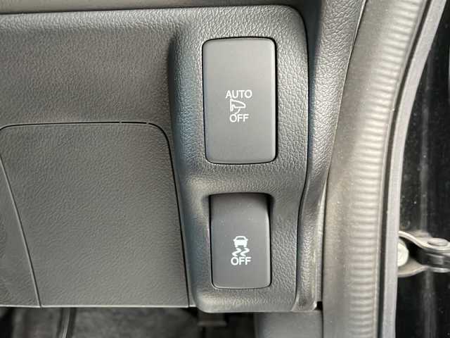 ホンダ Ｎ ＢＯＸ カスタム G Lパッケージ 神奈川県 2016(平28)年 2.8万km スマートブラック KENWOODナビ【ipod/USB/DVD/SD/ワンセグTV/FM/AM】/バックカメラ/両側パワースライドドア/ステアリングスイッチ/ビルトインETC/フルオートエアコン/ISOFIX/Aller Cleanシート/横滑り防止装置/盗難防止装置/電動格納ウィンカーミラー/後席サンシェード/社外フロアマット/社外ドアバイザー/プッシュスタート/スマートキー/スペアキー×1/取扱説明書/保証書