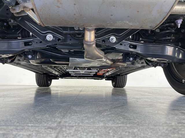 トヨタ カローラ クロス ハイブリッド Z 長野県 2024(令6)年 1.9万km プラチナホワイトパールマイカ 4WD/ワンオーナー/純正ディスプレイオーディオ/(フルセグTV＆ナビ機能＆BL＆AppleCarPlay＆AndroidoAuto＆FM・AM）/パノラミックビューモニター/ナビ内臓ドラレコ（前後）/トヨタセーフティセンス/・レーダークルーズコントロール/・ブラインドスポットモニター/・PCS（プリクラッシュセーフティ）/・LDA（レーンディパーチャーアラート）/・PDA（プロアクティブドライビングアシスト）/・RCTA（リヤクロストラフィックアラート）/・RCD（リヤカメラディテクション）/・PKSB（パーキングサポートブレーキ）/・SEA（安心降車アシスト）/・RSA (ロードサインアシスト)/・クリアランスソナー/寒冷地仕様/100V充電/パワーバックドア/前席シートヒーター/ビルトインETC2.0/置くだけ充電/電動ブレーキホールド/オートホールド/ステアリングヒーター/ステアリングスイッチ/パワーシート（D席）/LEDヘッドライト/フロント/リアフォグランプ/オートマチックハイビーム/18インチ純正アルミホイール/純正フロアマット/ドアバイザー/スマートキー/スペアーキー/車両取扱説明書/新車時保証書