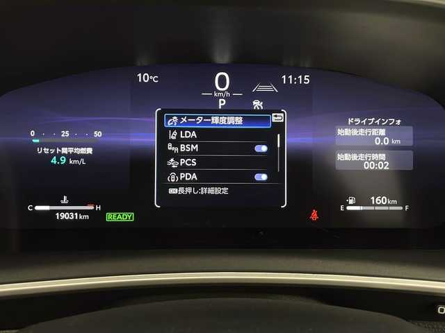 トヨタ カローラ クロス ハイブリッド Z 長野県 2024(令6)年 1.9万km プラチナホワイトパールマイカ 4WD/ワンオーナー/純正ディスプレイオーディオ/(フルセグTV＆ナビ機能＆BL＆AppleCarPlay＆AndroidoAuto＆FM・AM）/パノラミックビューモニター/ナビ内臓ドラレコ（前後）/トヨタセーフティセンス/・レーダークルーズコントロール/・ブラインドスポットモニター/・PCS（プリクラッシュセーフティ）/・LDA（レーンディパーチャーアラート）/・PDA（プロアクティブドライビングアシスト）/・RCTA（リヤクロストラフィックアラート）/・RCD（リヤカメラディテクション）/・PKSB（パーキングサポートブレーキ）/・SEA（安心降車アシスト）/・RSA (ロードサインアシスト)/・クリアランスソナー/寒冷地仕様/100V充電/パワーバックドア/前席シートヒーター/ビルトインETC2.0/置くだけ充電/電動ブレーキホールド/オートホールド/ステアリングヒーター/ステアリングスイッチ/パワーシート（D席）/LEDヘッドライト/フロント/リアフォグランプ/オートマチックハイビーム/18インチ純正アルミホイール/純正フロアマット/ドアバイザー/スマートキー/スペアーキー/車両取扱説明書/新車時保証書