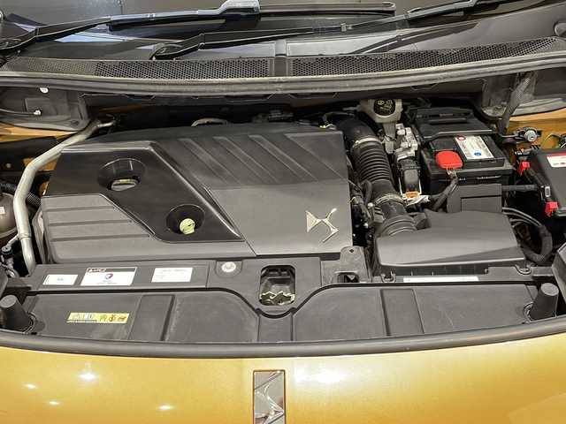 ＤＳオートモビル ＤＳ７ クロスバック ソーシック 新潟県 2021(令3)年 3.2万km ゴールド バスティーユ/ソーシックパッケージオプション/・DS アクティブLEDビジョン/・インテリジェントハイビーム/・グリップコントロール/・フロントガラスヒーター/・ハンズフリー電動テールゲート/・フロントシートヒーター/・スマートフォンワイヤレスチャージャー/・18インチアロイホイール “GENEVE”/アクティブセーフティブレーキ（被害軽減ブレーキ）/DS コネクテッドパイロット（トラフィックジャムアシスト// レーンキープアシスト付）/アクティブクルーズコントロール/アクティブブラインドスポットモニター/DS アクティブスキャンサスペンション　/ルーフレール/左右独立調整式オートエアコン/デジタルインストルメントパネル/スマートキー / エンジンスタートボタン/ワンタッチリアシートバックフォールディング機構/DS センソリアルドライブ（エコ / コンフォート// 標準 / スポーツ）/8インチタッチスクリーン/SDナビゲーションシステム / ETC2.0/ TVチューナ