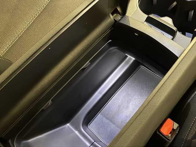 ＤＳオートモビル ＤＳ７ クロスバック ソーシック 新潟県 2021(令3)年 3.2万km ゴールド バスティーユ/ソーシックパッケージオプション/・DS アクティブLEDビジョン/・インテリジェントハイビーム/・グリップコントロール/・フロントガラスヒーター/・ハンズフリー電動テールゲート/・フロントシートヒーター/・スマートフォンワイヤレスチャージャー/・18インチアロイホイール “GENEVE”/アクティブセーフティブレーキ（被害軽減ブレーキ）/DS コネクテッドパイロット（トラフィックジャムアシスト// レーンキープアシスト付）/アクティブクルーズコントロール/アクティブブラインドスポットモニター/DS アクティブスキャンサスペンション　/ルーフレール/左右独立調整式オートエアコン/デジタルインストルメントパネル/スマートキー / エンジンスタートボタン/ワンタッチリアシートバックフォールディング機構/DS センソリアルドライブ（エコ / コンフォート// 標準 / スポーツ）/8インチタッチスクリーン/SDナビゲーションシステム / ETC2.0/ TVチューナ