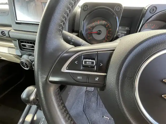 スズキ ジムニー XC 千葉県 2018(平30)年 4.7万km ブルーイッシュブラックパール3 純正ナビ/バックカメラ/ビルトインＥＴＣ/クルーズコントロール/ＵＳＢソケット/前席シートヒーター/ＬＥＤヘッドライト/オートライト/衝突軽減ブレーキ/横滑り防止装置/プッシュスタート/スマートキー