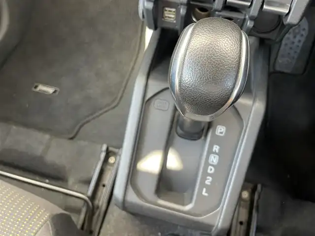 スズキ ジムニー XC 千葉県 2018(平30)年 4.7万km ブルーイッシュブラックパール3 純正ナビ/バックカメラ/ビルトインＥＴＣ/クルーズコントロール/ＵＳＢソケット/前席シートヒーター/ＬＥＤヘッドライト/オートライト/衝突軽減ブレーキ/横滑り防止装置/プッシュスタート/スマートキー