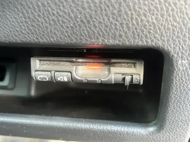 日産 デイズ ルークス ハイウェイスターX 島根県 2015(平27)年 5.8万km ホワイトパール 純正ＳＤナビ　/フルセグＴＶ　/ＤＶＤ再生　/Ｂｌｕｅｔｏｏｔｈ接続　/全方位／バックカメラ　/ＥＴＣ　/前方ドライブレコーダー　/アイドリングストップ　/片側パワースライドドア　/スマートキー　/プッシュスタート　/純正HIDヘッドライト/純正１４インチアルミホイール/純正フロアマット/取扱説明書（本体＋ナビ）/スペアキー1本