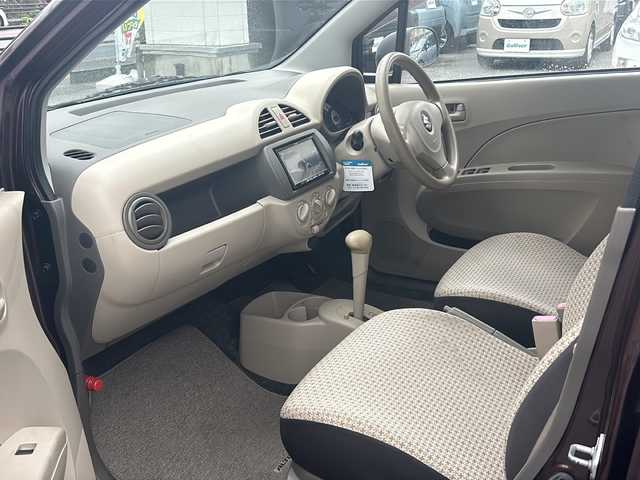 スズキ アルト F 沖縄県 2012(平24)年 5.3万km マルーンブラウンパール 社外ナビ　/（ＡＭ／ＦＭ／ＣＤ）　/ワンセグＴＶ　/純正フロアマット　/ＥＴＣ　/オートエアコン　/ハロゲンヘッドライト　/ベンチシート　/ＵＳＢ入力端子