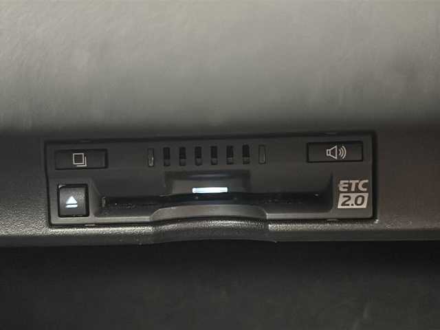 レクサス ＮＸ 300 Fスポーツ 愛知県 2018(平30)年 3.1万km ソニッククォーツ ワンオーナー/禁煙車/純正10.3インチナビ/（DVD/CD/Bluetooth/ApplCarPlay/AndroidAuto/フルセグTV/AM/FM)/ムーンルーフ/シーケンシャルウインカー/レクサスセーフティセンス/・プリクラッシュセーフティ/・レーントレーシングアシスト/・レーダークルーズコントロール/・オートマチックハイビーム/・先行車発信お知らせ機能/クリアランスソナー/ブラインドスポットモニター/ETC2.0/ドライブレコーダー/本革シート/パワーシート/メモリシート/シートヒーター/エアシート/パドルシフト/ステアリングヒーター/3眼式LEDヘッドライト/純正アルミホイール/スマートキー/スペアキー有/純正フロアマット/トノカバー/ルーフレール